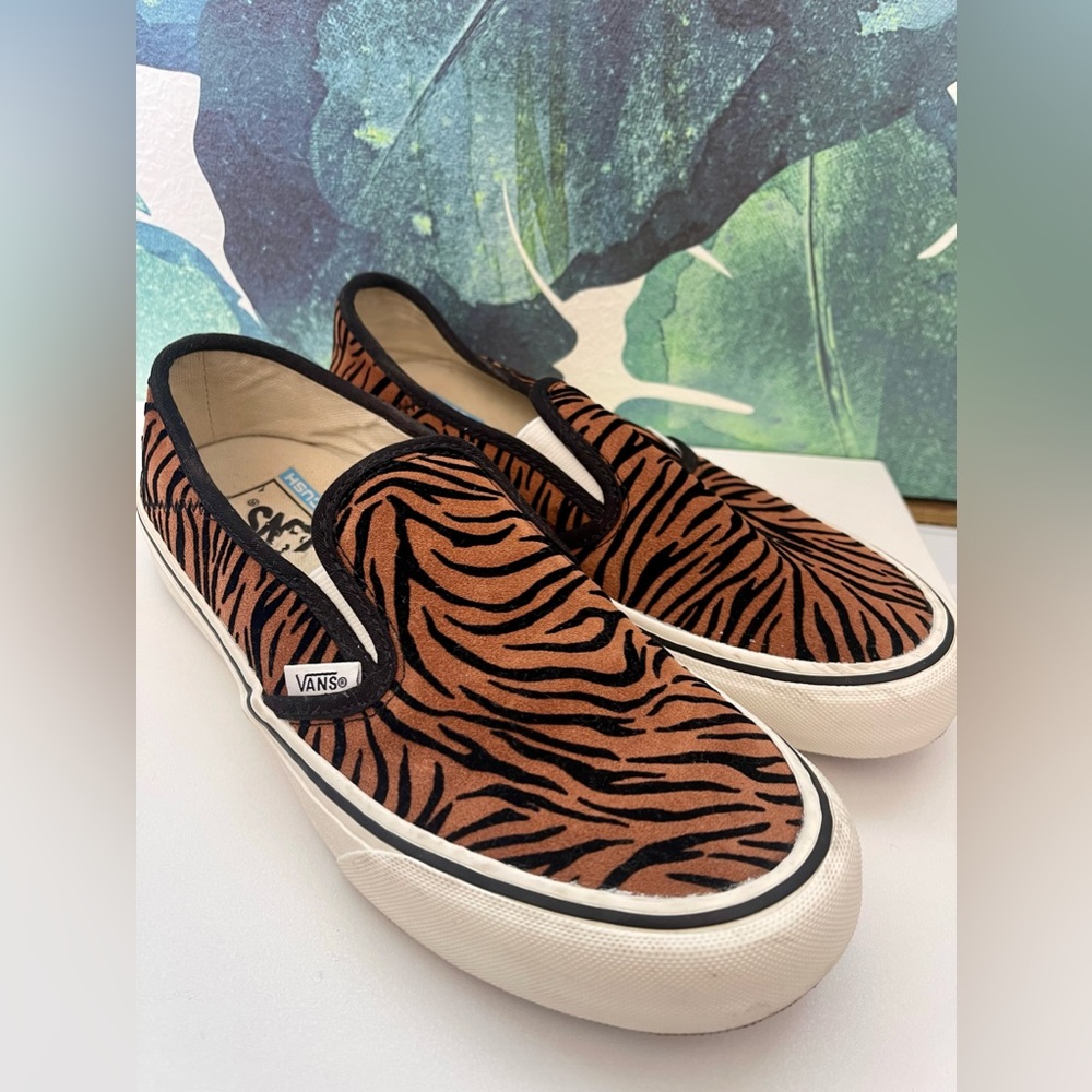 VANS SF Slip-On Suede Animal Tiger Print Size 8